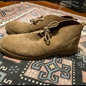 Lucky brand brown Chukkas